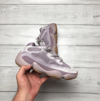 Жіночі кросівки Adidas Yeezy 500