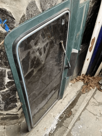 Задня ляда ваз 2104