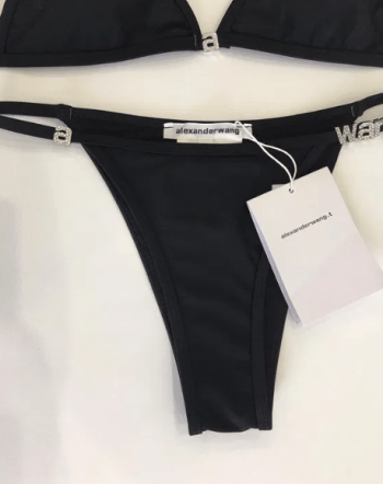 Купальник в стиле Wang