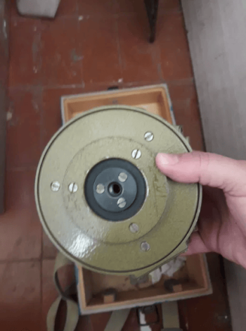 Нивелир рабочий СССР / геодезический прибор / нівелір