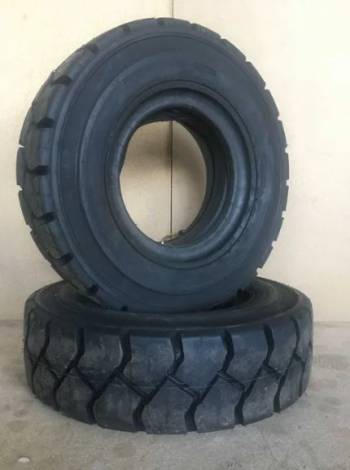 Колеса шини для погружчика навантажувача пневмокомплект для погрузчика