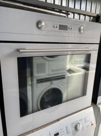 Електро плита біленька Бу