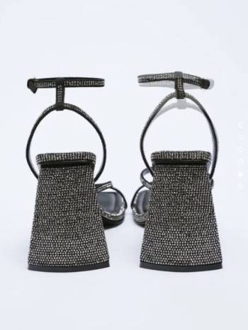 Босоножки Zara