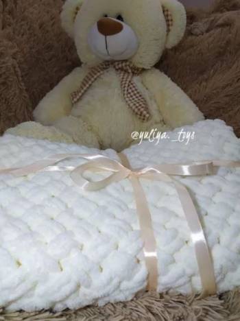 В'язаний пледик. Плюшева пряжа