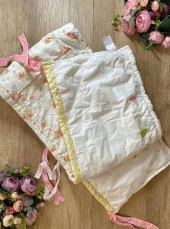 Защита/бортик в кроватку для девочки. Захист у ліжко для дівчинки.