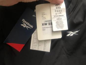 Женская Футболка Reebok