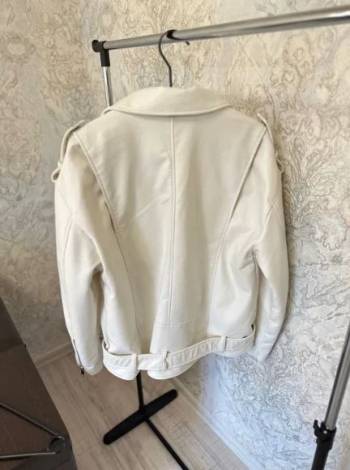 Куртка Zara жіноча