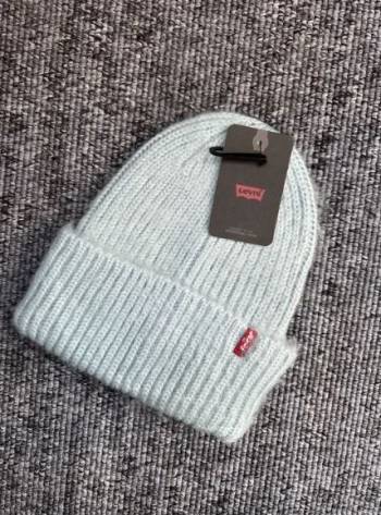 Шапка levis оригинал