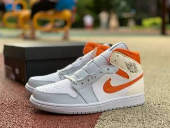 Кроссовки Nike Air Jordan 1 Mid Starfish Pure Platinum Джорданы серые
