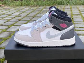 Кроссовки Nike Air Jordan 1 Mid GS White Grey Hyper Pink Джордан сірі