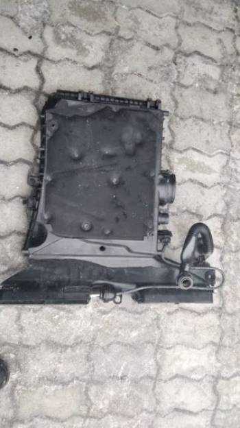 AUDI Q7 (4M) Корпус воздушного фильтра 4M0133