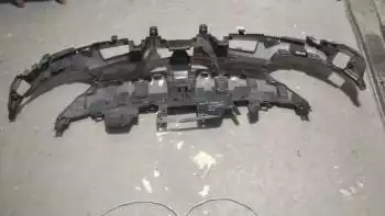 620366815R Каркас бампера Renault Fluence (2013-2017)