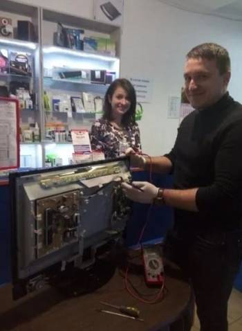 Ремонт телевизоров Киев, Академгородок - Подлесная,1 ТЦ Сильпо