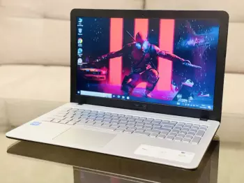 Asus Intel Celeron N4000/2.3 GHz/4 ГБ/HDD 500 ГБ/UHD Graphics 600