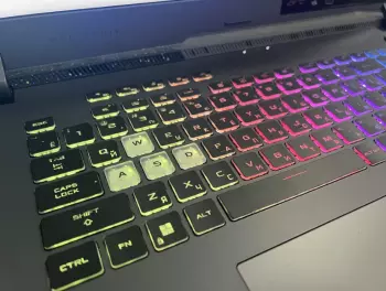 Новый ROG Strix G17 G713RM-LL055 Rtx3060 Ryzen 7-6800H| LCD:17,3' WQH