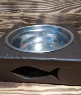 Підставка для годування собак чи котів