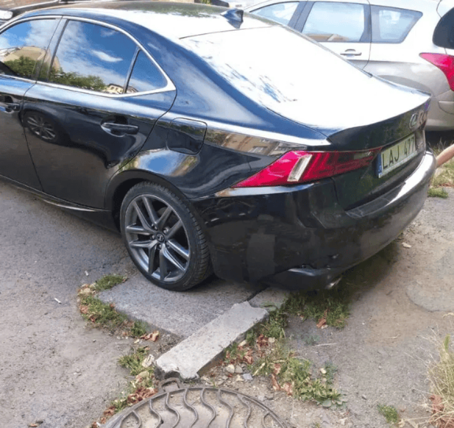 Lexus IS250 дуже гарний стан 2