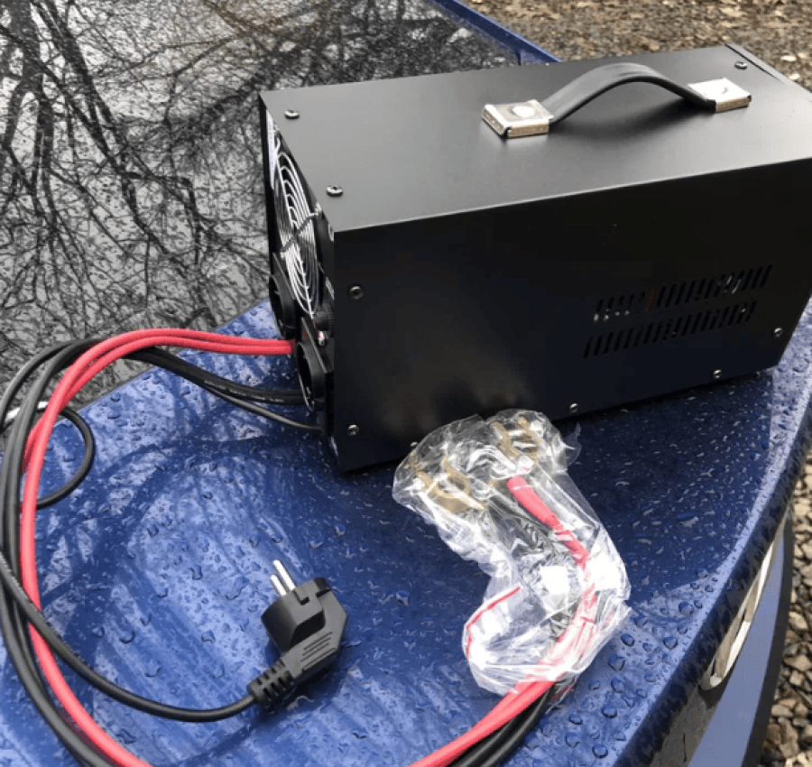 Бесперебойник УПС UPS 300500VA 12VDC 4