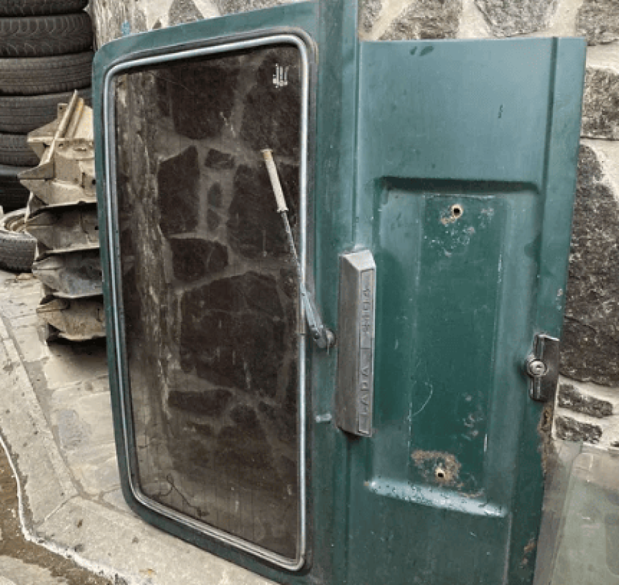 Задня ляда ваз 2104