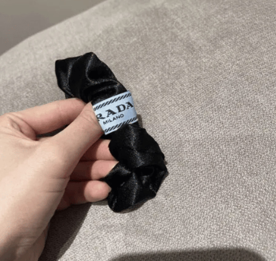 Резинка для волос Prada 2