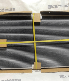 Радиатор двигателя Opel Omega 1994