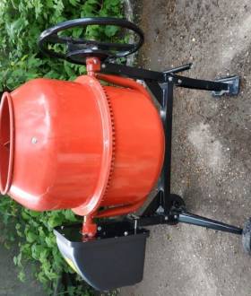 Сдам в аренду на прокат бетономешалку 125л.