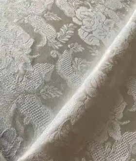 Продам скатертину