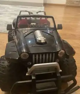 Велика машина джип