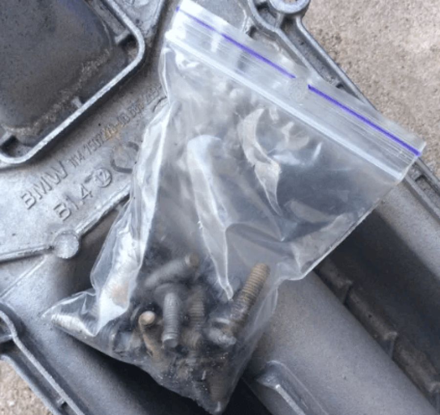 bmw е66 крышка 11147507278 11511439976 7