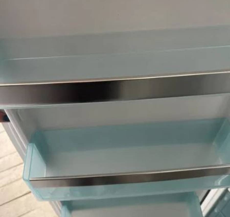 Вмонтований холодильник Бу 3