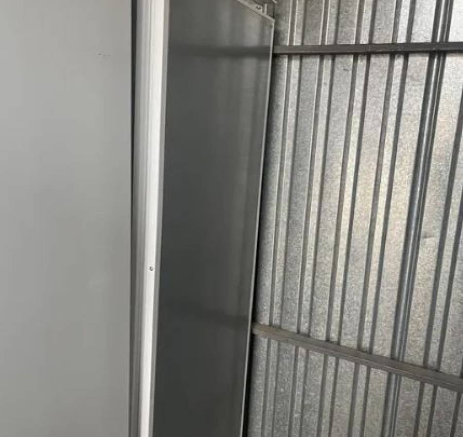 Вмонтований холодильник Бу 4