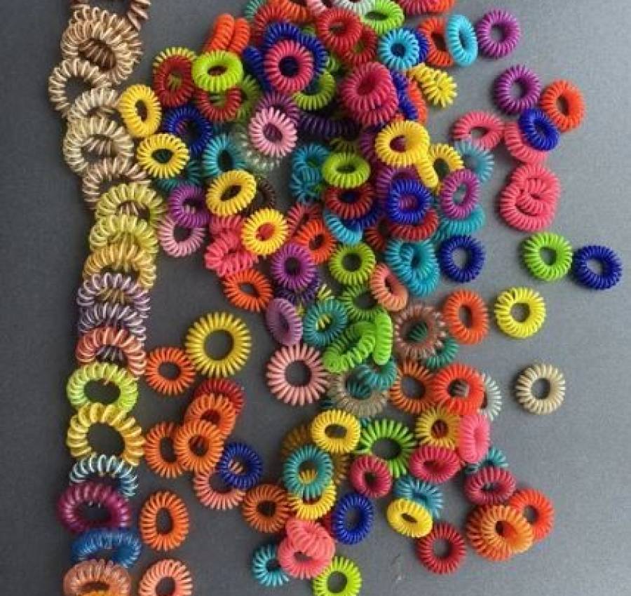 Резинка пружинка спиралька для волос 6