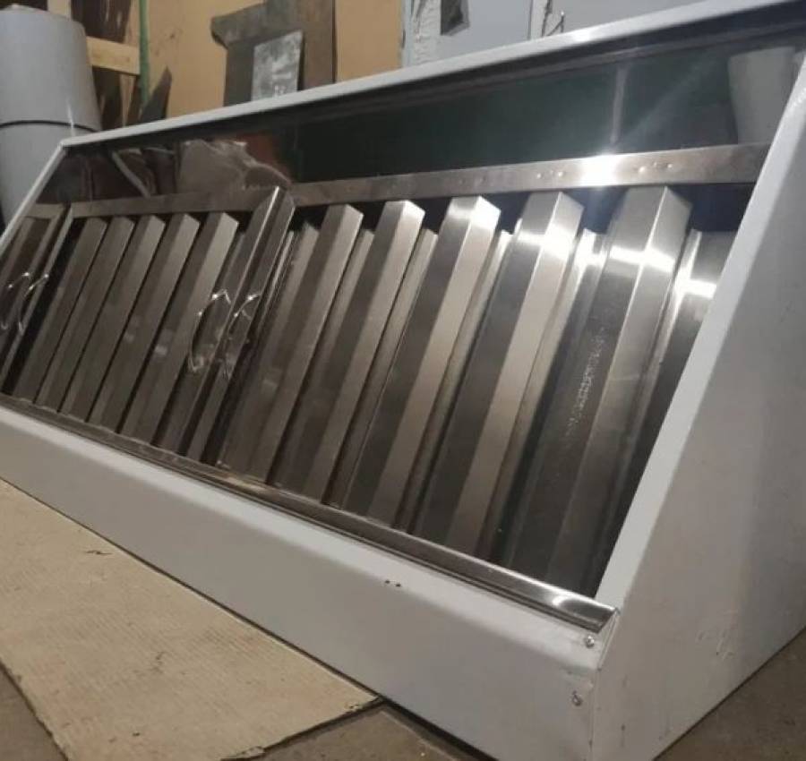 Вытяжка нерж 200х60 см с жироулавителями. Зонт вытяжной 4