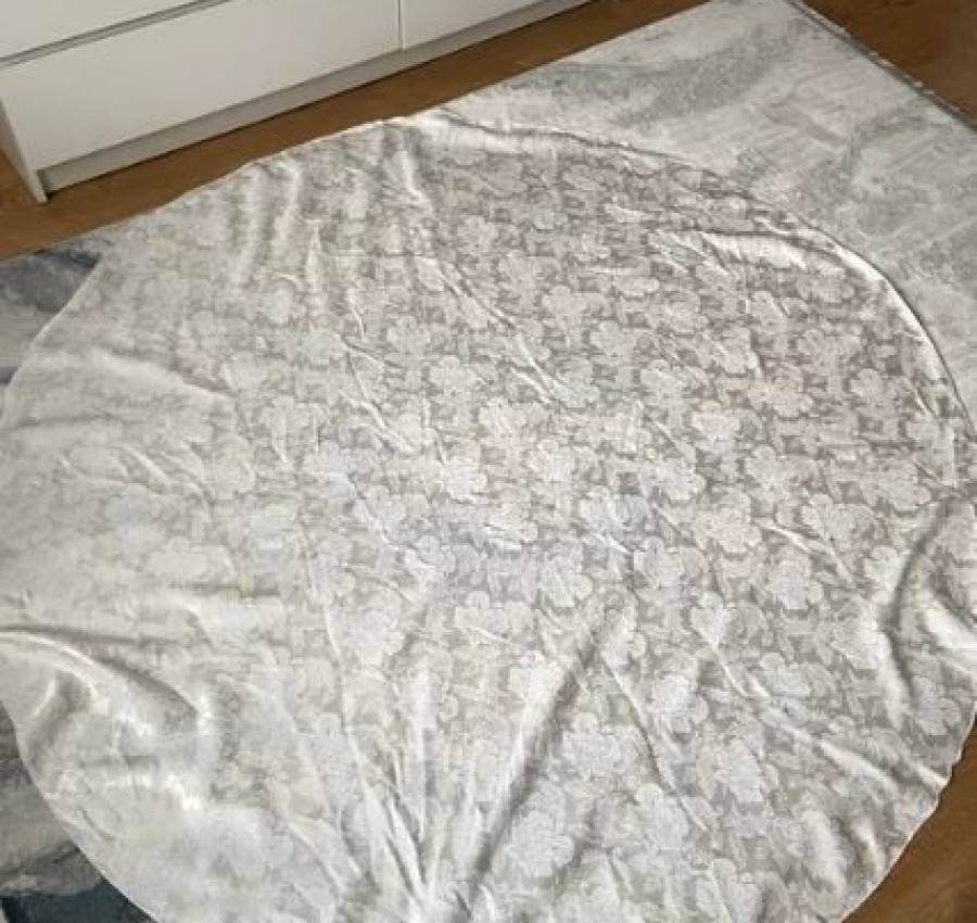 Продам скатертину 4