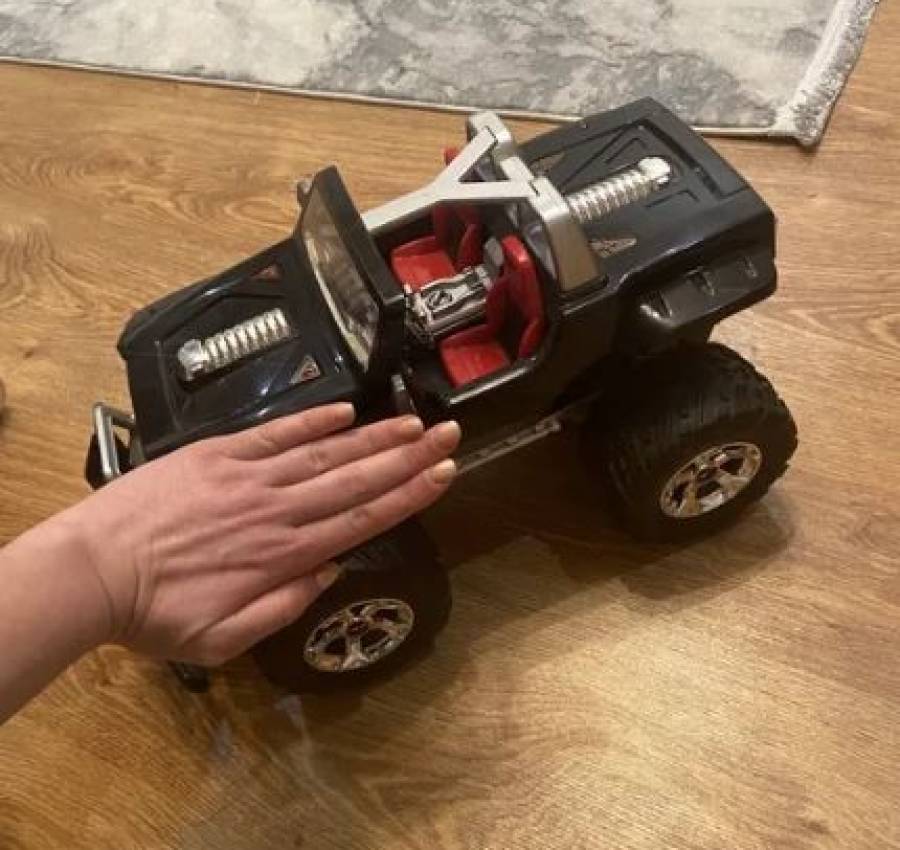 Велика машина джип 3