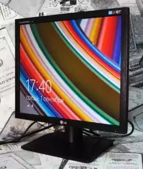Отличные Мониторы ЖК 17 .
