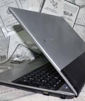 Samsung RV511 :15.6/i3/4GB/128 SSD. Гарантия 