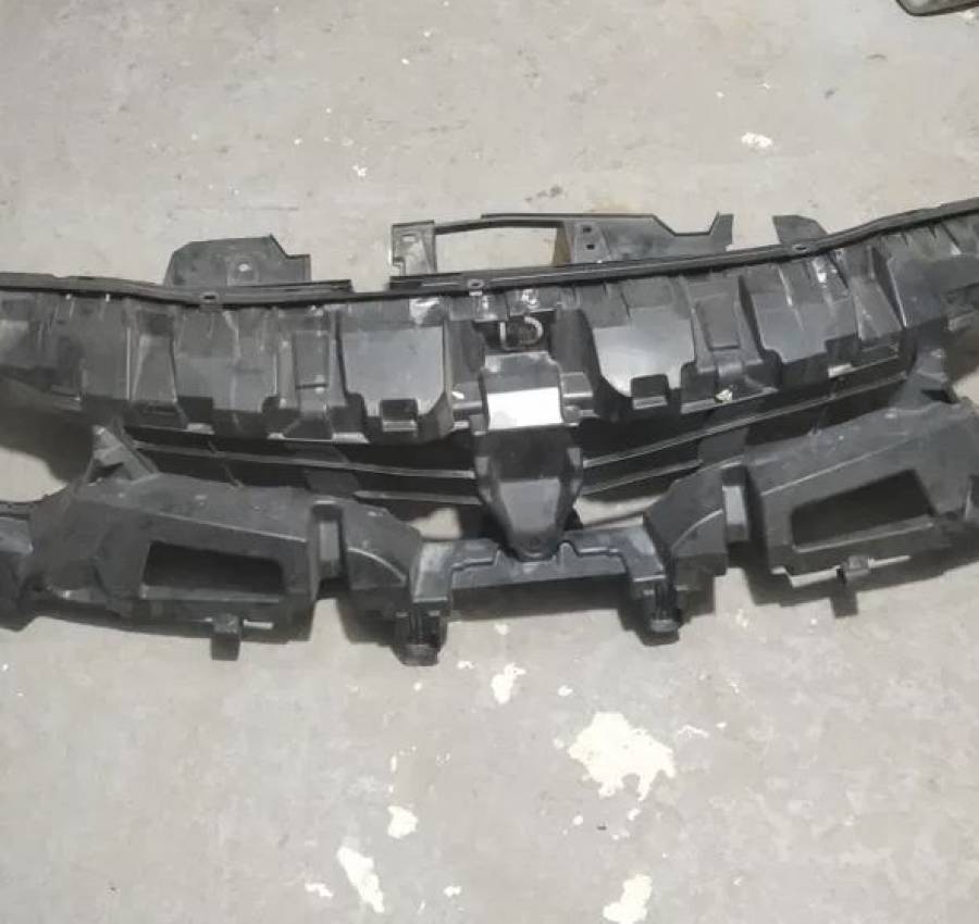 620366815R Каркас бампера Renault Fluence (2013-2017 3