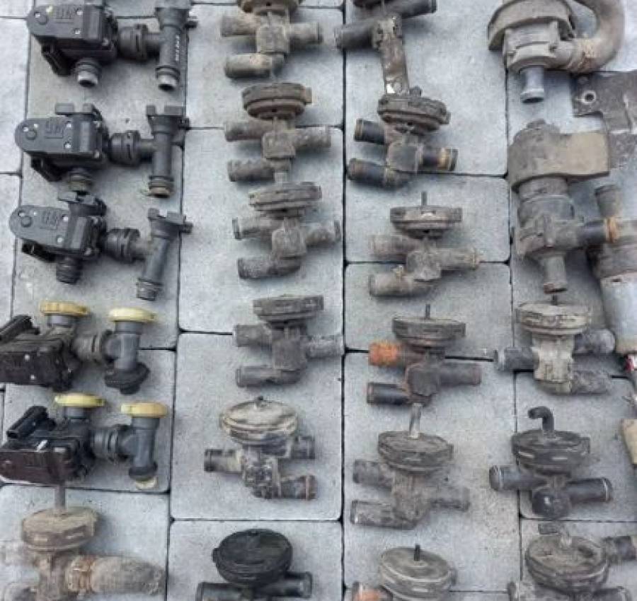 кран пічки клапан печки насос прокачки Opel Vectra B Omega B C