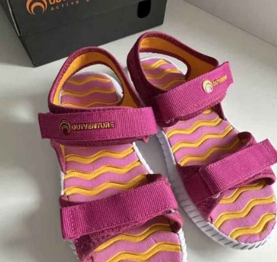 Босоніжки, сандалі Outventure для дівчинки 30 розмір