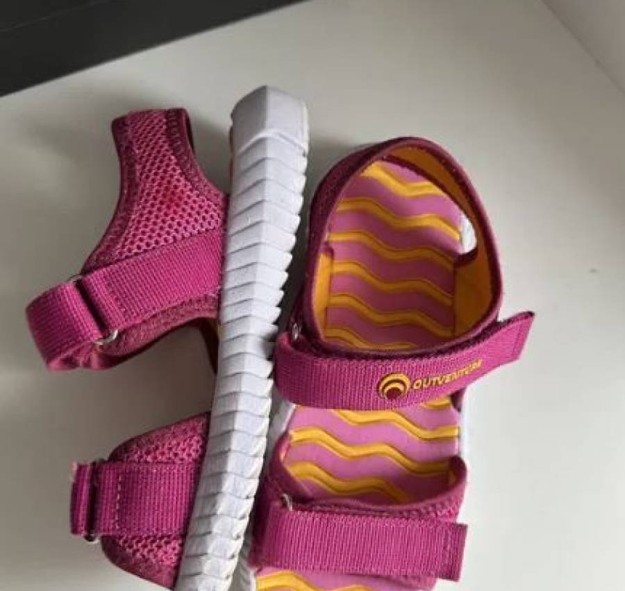 Босоніжки, сандалі Outventure для дівчинки 30 розмір 4