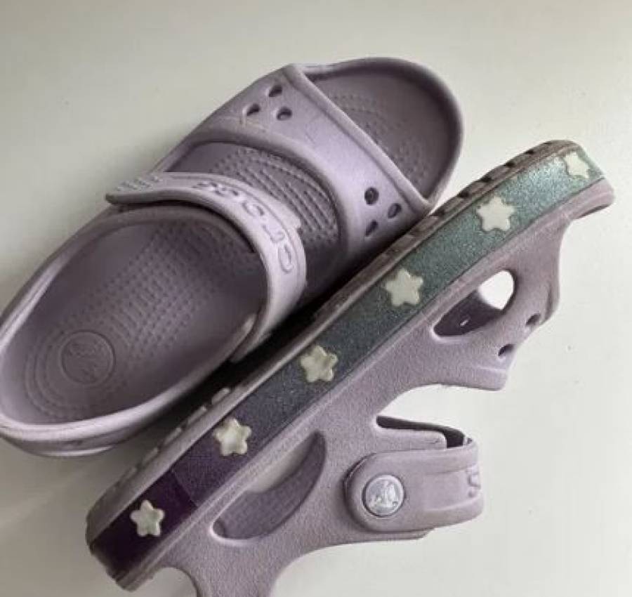 Босоніжки Crocs на дівчинку розмір C13 4