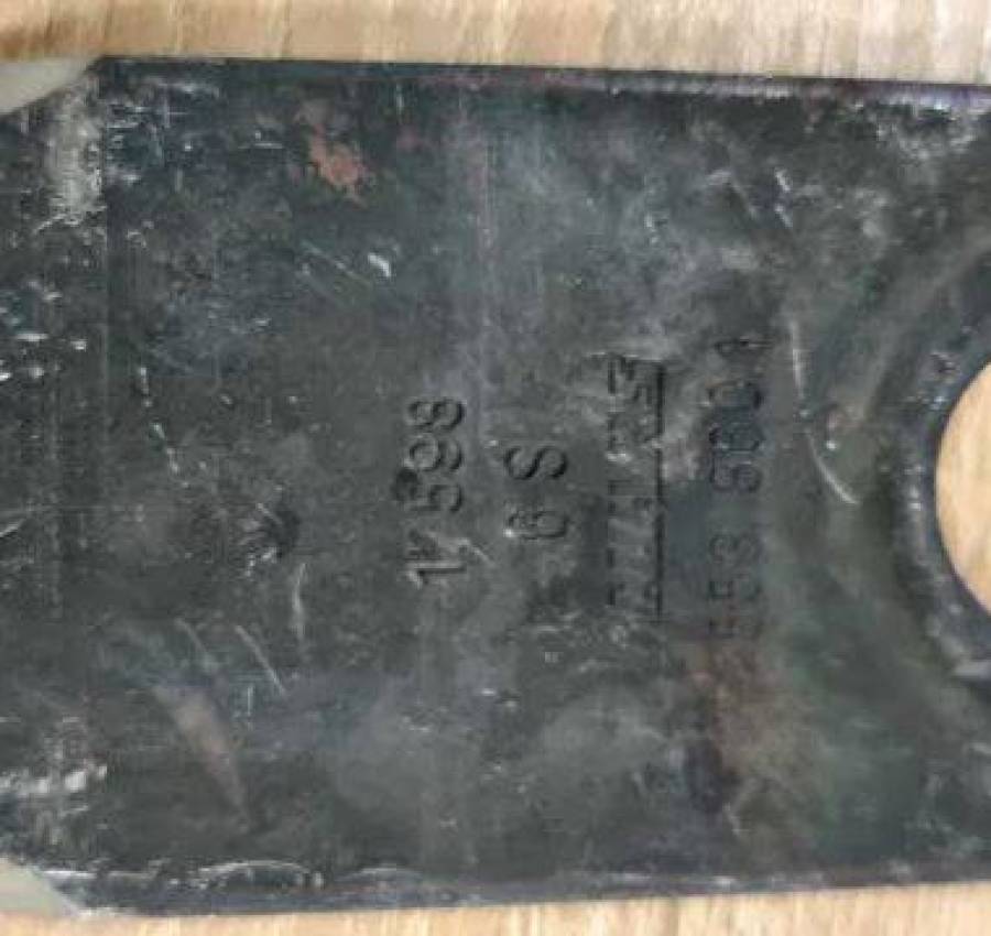 Нож измельчителя CLAAS (січькарні) 5538601 (7368720) с напайкой 2